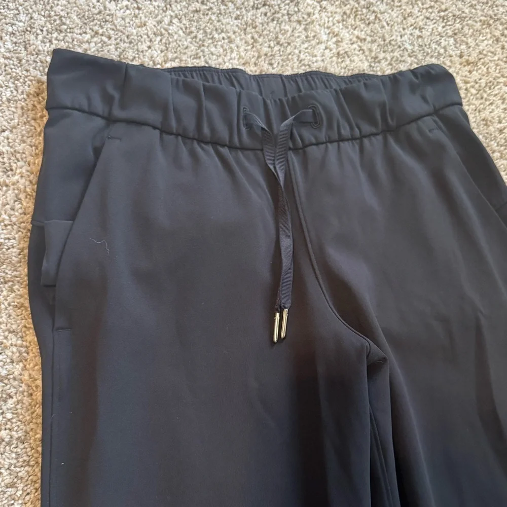 Lululemon On the Fly 7/8 Pant | Size 4 | Black